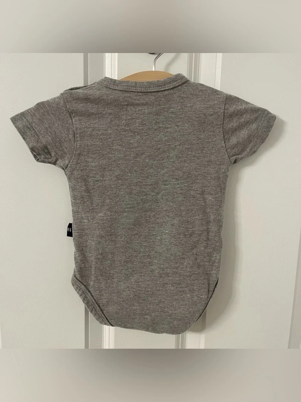Huxbaby Unisex Gray Graphic Bunny & Bear Bodysuit Onesie